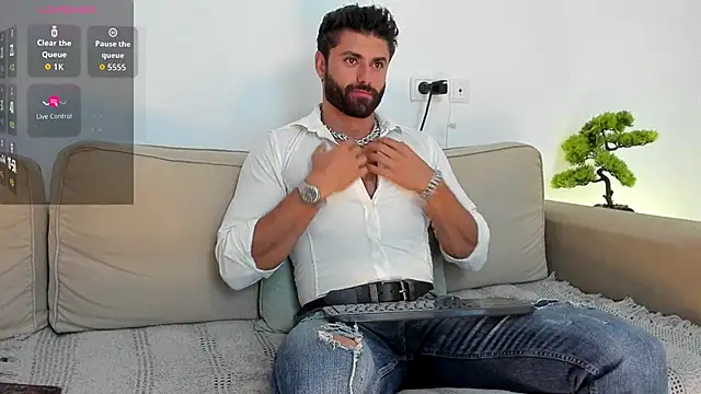 Snapshot of RawAdam chatting on 10/01/25, 08:15 RawAdam online show from 10/01/25, 08:15