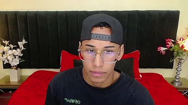 soft attraction online show from 12/06/24, 02:49