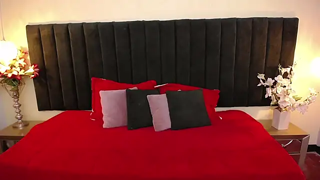 soft attraction online show from 03/31/26, 07:47