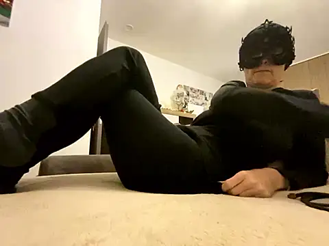 Marilou1983 online show from 01/13/26, 05:51