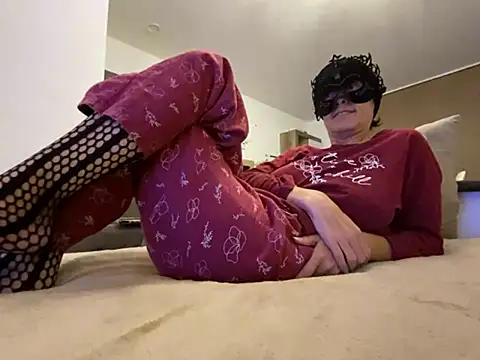 Marilou1983 online show from 05/06/26, 08:36
