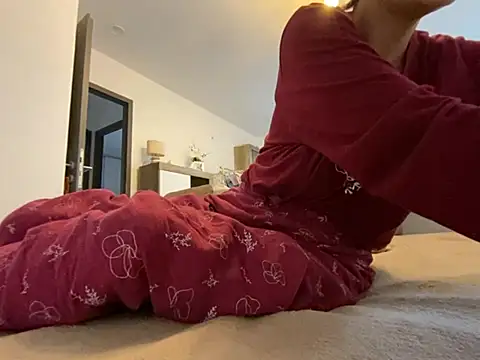 Marilou1983 online show from 05/19/26, 04:57