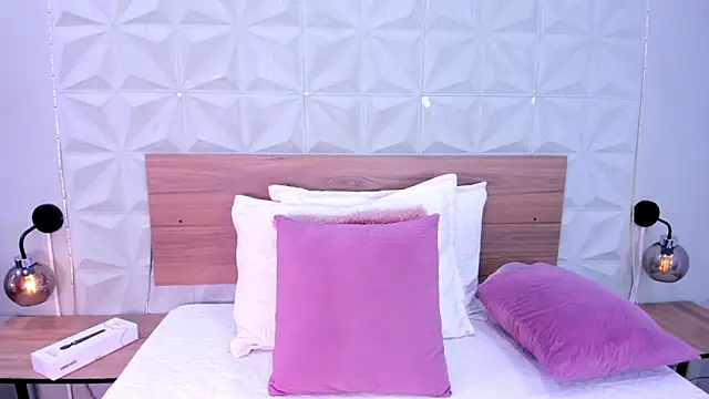 Stacey white  online show from 02/10/26, 08:02