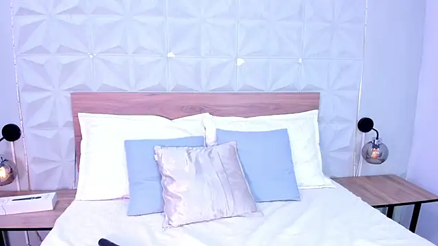 Stacey white  online show from 04/09/26, 08:03