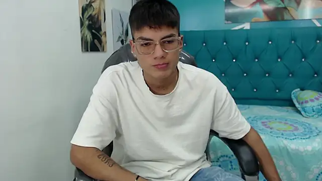 Noha scott online show from 01/04/25, 10:24