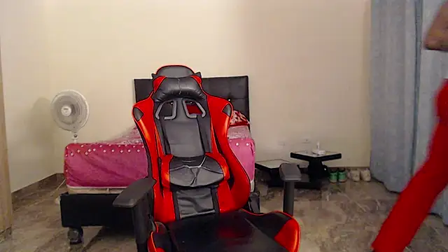 Snapshot of Couplex_sexx chatting on 10/08/25, 08:34 Couplex sexx online show from 10/08/25, 08:34