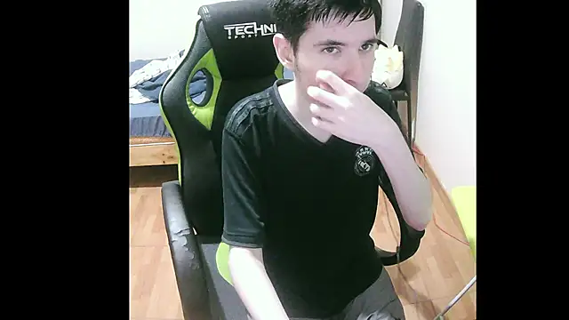 Twink martinboy online show from 12/23/24, 01:08