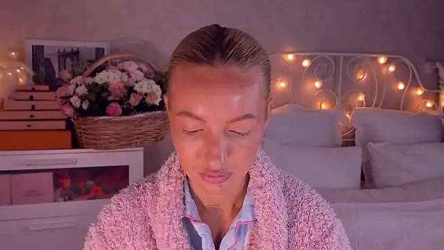 aestetick online show from 12/16/25, 06:51