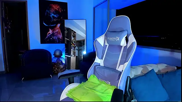 miss sophie98 online show from 04/17/26, 01:19