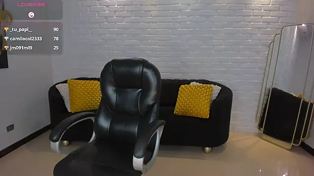 VeronicaCruz  online show from 02/14/25, 09:56