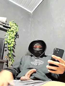 Brunildobcvt online show from 04/13/26, 07:47