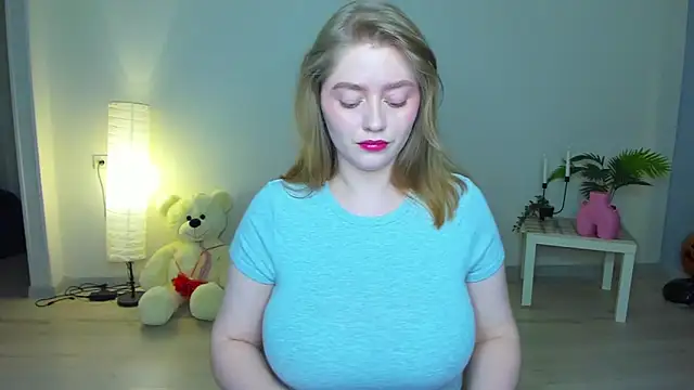 AidaPerry online show from 11/27/25, 09:06