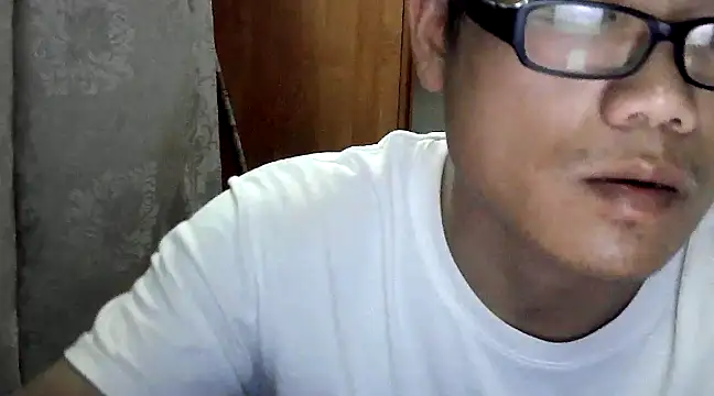 Snapshot of findagirlfriend chatting on 01/19/25, 10:28 findagirlfriend online show from 01/19/25, 10:28