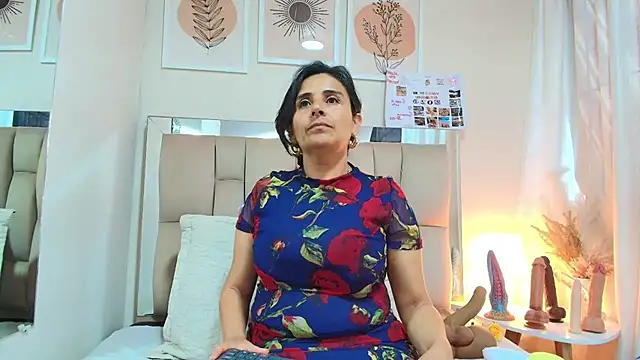  Marcela   online show from 07/07/26, 11:47