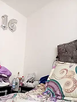 Juanamd1 online show from 12/04/25, 12:58