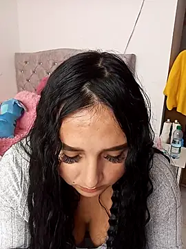 Juanamd1 online show from 12/19/25, 02:35