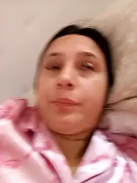 Juanamd1 online show from 05/12/26, 07:49