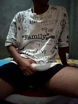 Thiago 46 online show from 04/27/26, 10:19