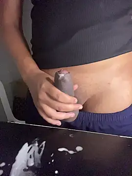 Snapshot of king_cum_ chatting on 03/25/26, 12:44 king cum online show from 03/25/26, 12:44