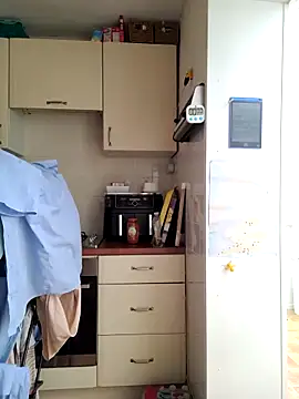 JulianJ50 online show from 12/16/25, 09:47