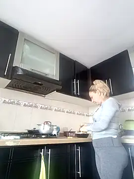 coral smitth online show from 09/25/25, 07:50