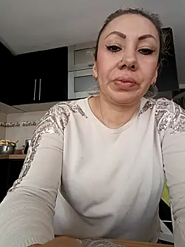 coral smitth online show from 10/04/25, 07:45