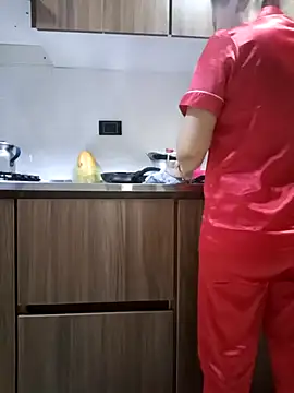 coral smitth online show from 10/27/25, 03:05