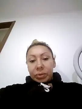 coral smitth online show from 11/06/25, 03:02