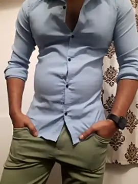 Snapshot of Guyinshortss chatting on 12/01/25, 08:36 Guyinshortss online show from 12/01/25, 08:36