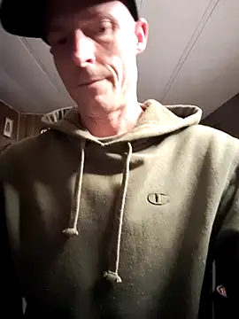 Snapshot of omgkidisthaone chatting on 03/21/25, 01:24 omgkidisthaone online show from 03/21/25, 01:24