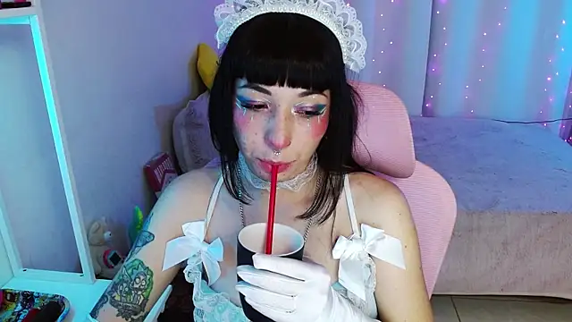 mily milk  online show from 03/19/25, 07:51