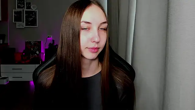 Sm0ly online show from 04/28/26, 02:27