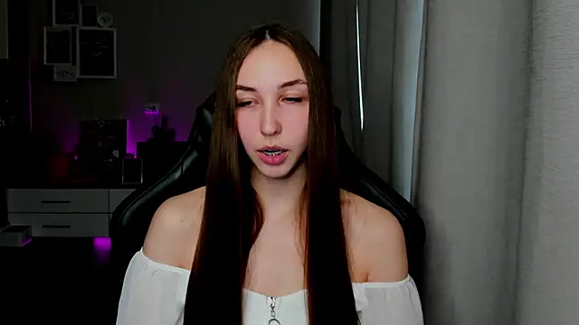Sm0ly online show from 05/18/26, 04:07