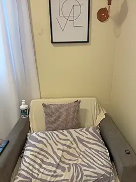 Brownfitbabyy online show from 03/04/26, 12:00