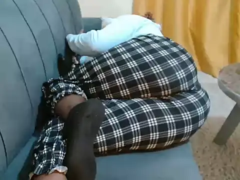 leslysexygirl online show from 11/24/25, 08:19