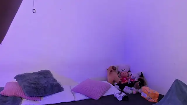 crystalvazquez online show from 10/30/25, 11:44