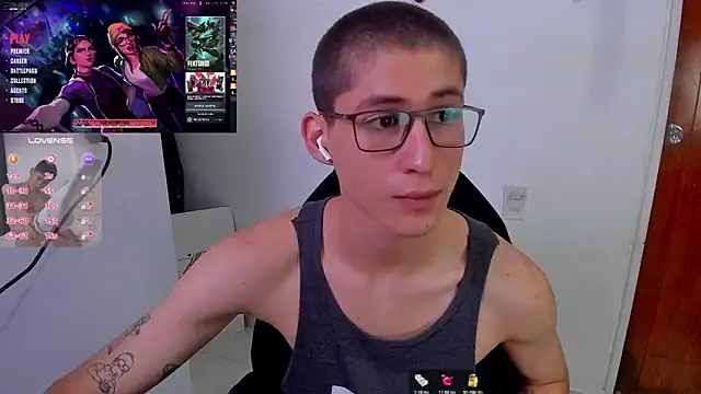 Snapshot of Jaack_str chatting on 12/19/24, 12:13 Jaack str online show from 12/19/24, 12:13