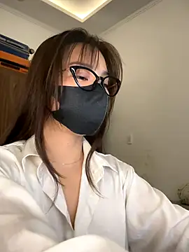 Snapshot of Lilisa_miu chatting on 12/03/25, 04:05 Lilisa miu online show from 12/03/25, 04:05