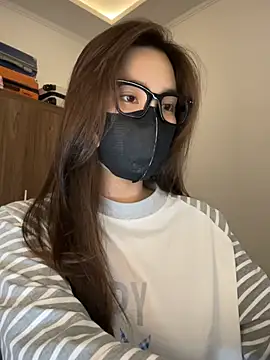 Snapshot of Lilisa_miu chatting on 01/12/26, 04:01 Lilisa miu online show from 01/12/26, 04:01