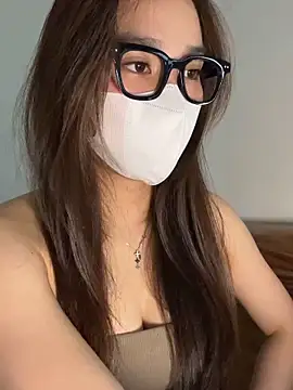 Snapshot of Lilisa_miu chatting on 02/14/26, 06:54 Lilisa miu online show from 02/14/26, 06:54