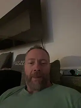 Snapshot of Rockburg chatting on 03/08/25, 10:34 Rockburg online show from 03/08/25, 10:34