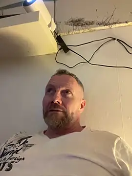 Snapshot of Rockburg chatting on 03/12/25, 06:55 Rockburg online show from 03/12/25, 06:55