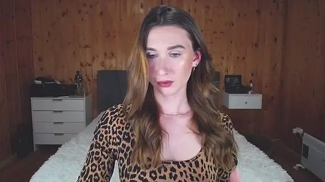 KellyBeeal online show from 01/17/25, 12:10