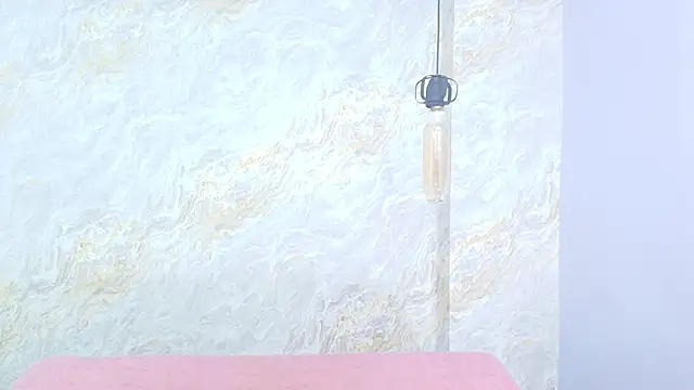 Mia candy 0 online show from 10/03/25, 12:02