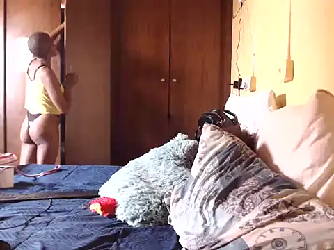 LONGBLKCLIT36 online show from 02/06/26, 09:45