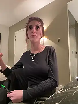 indie-rayne online show from 02/12/25, 08:50