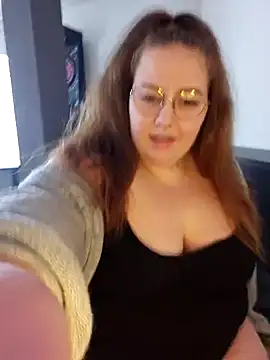 Snapshot of _Julie_x chatting on 02/19/25, 02:34 Julie x online show from 02/19/25, 02:34