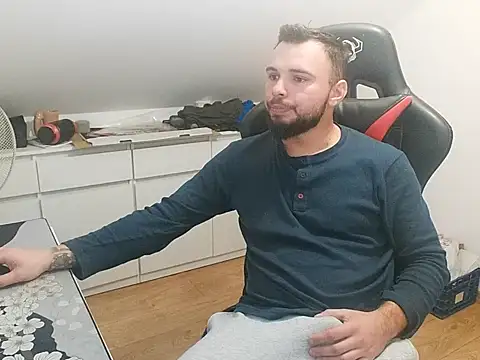 prezydentcam online show from 04/13/26, 10:10