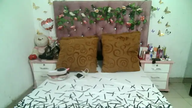 ValeriaTsx online show from 10/20/25, 03:01