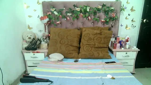 ValeriaTsx online show from 11/23/25, 11:54